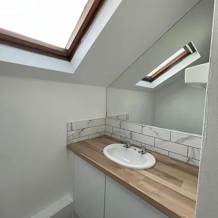 1 Fitzhamon Embankment Apartments Opposite Principality Stadium - Long Stay Offer Cardiff Exterior photo