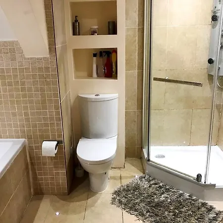 1 Fitzhamon Embankment Apartments Opposite Principality Stadium - Long Stay Offer Cardiff Room photo